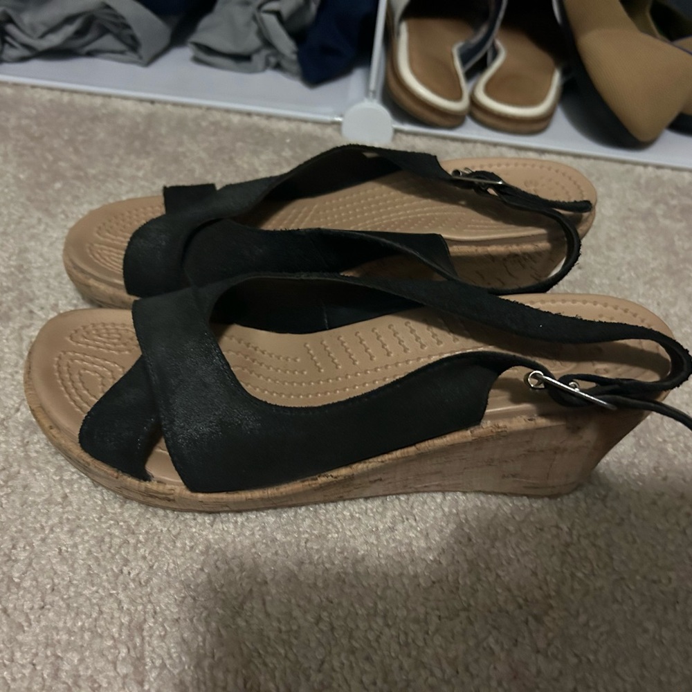 CROCS-A-Leigh Black Shimmer Suede-Slingback Cork Wedge Sandals-Sz 9.5-Excellent